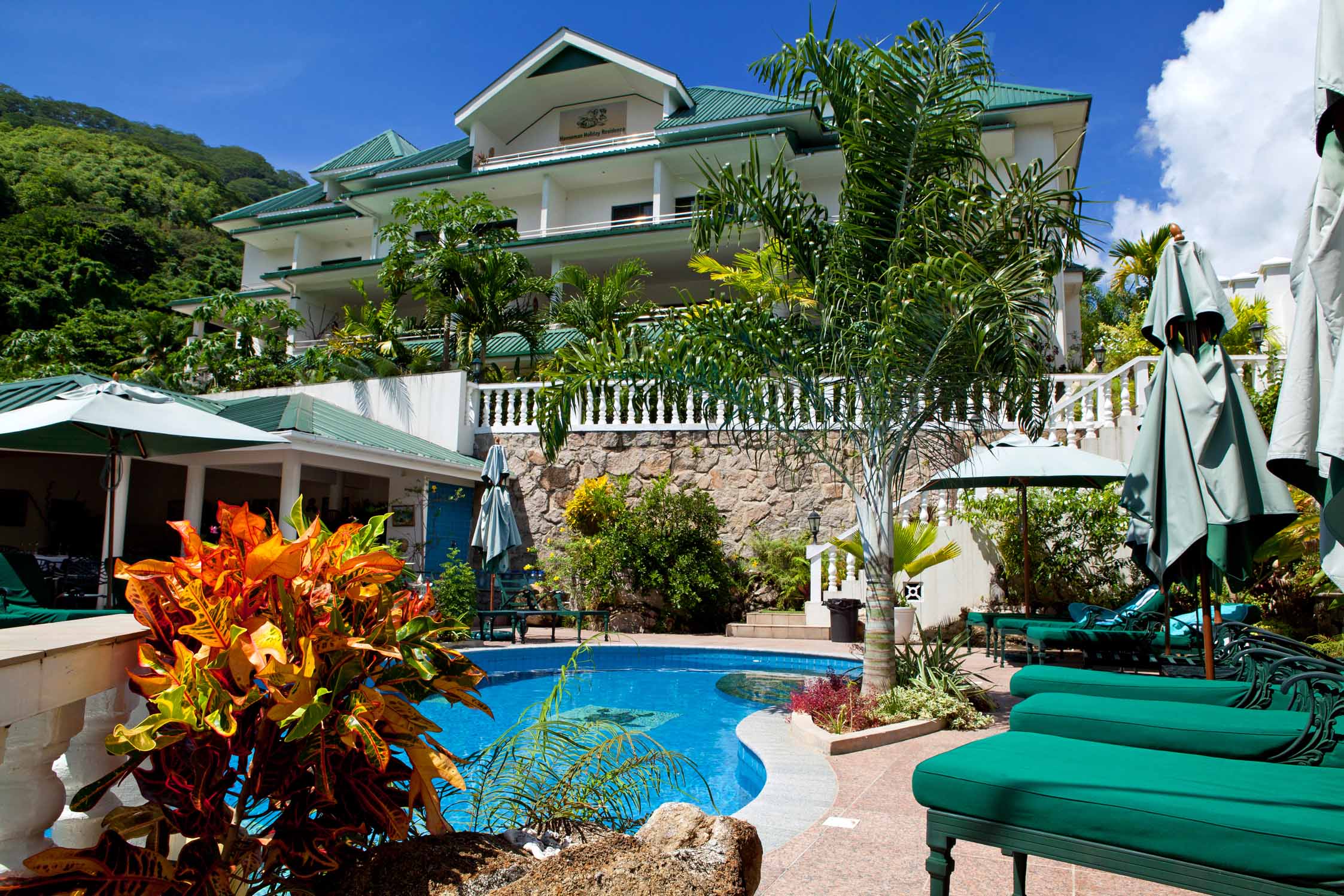 http://www.hanneman-seychelles.com/photo-hotel/A_bg.jpg